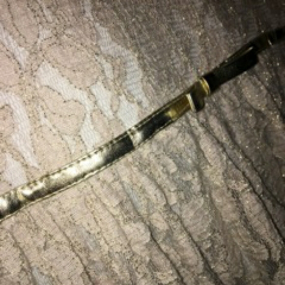 Beautiful Lace Dress - Picture 4 of 5